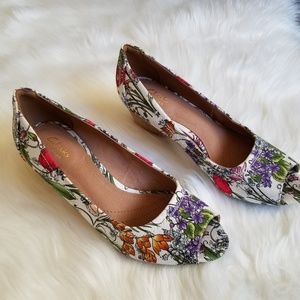 clarks burmese art wedge